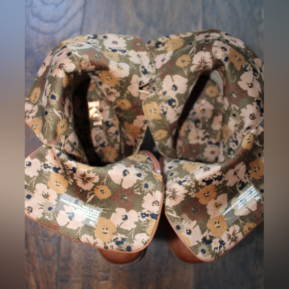 KORKS Marci II Brown Tan Block Heel Boots - Picture 12 of 14